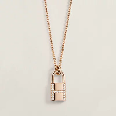 [Love More]HM ADVANCED NICHE LOCK HEAD NECKLACE DIAMONDS