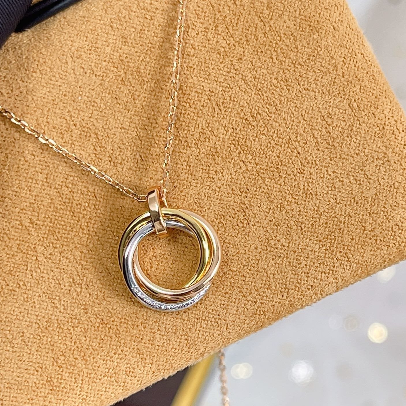 [Love More]TRINITY NECKLACE SILVER GOLD PINK GOLD DIAMONDS