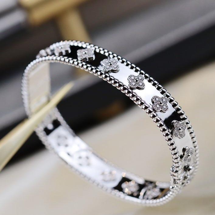 [Love More]CLOVER BRACELET 8MM DIAMONDS