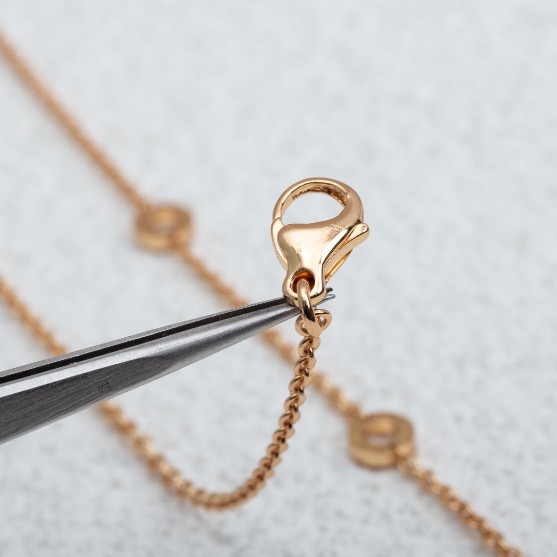 [Love More]PARENTESI NECKLACE PINK GOLD DIAMOND