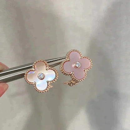 [Love More]CLOVER MEDIUM 1 MOTIFS  PINK MOP DIAMOND EARRINGS