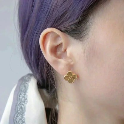 [Love More]CLOVER MEDIUM 1 MOTIFS LASER EARRINGS