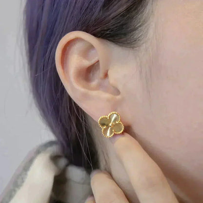 [Love More]CLOVER MEDIUM 1 MOTIFS LASER EARRINGS