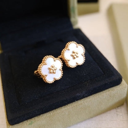 [Love More]LUCKY PINK GOLD WHITE MOP EARRINGS