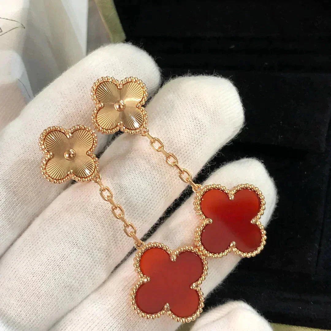 [Love More]CLOVER 2 MOTIF  LASER CARNELIAN EARRINGS