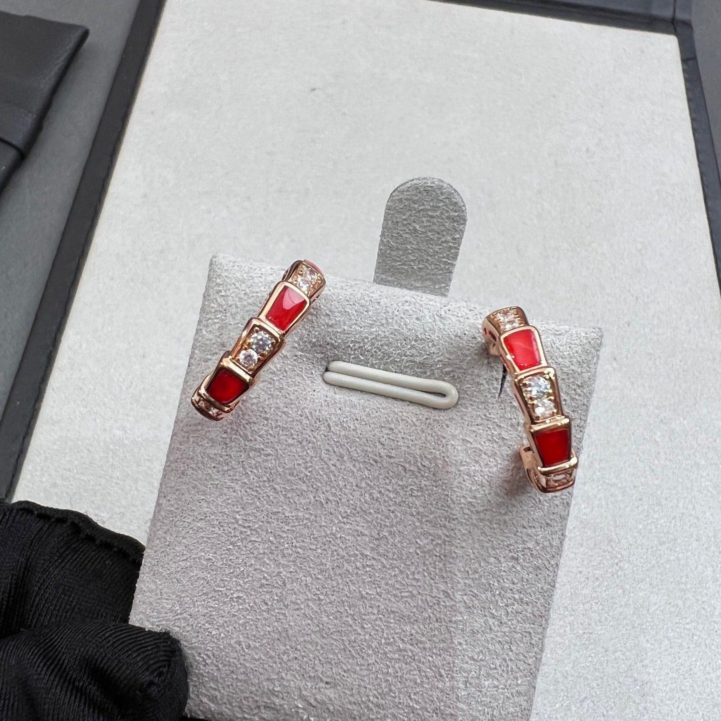 [Love More]SERPENTI CARNELIAN PINK GOLD EARRINGS