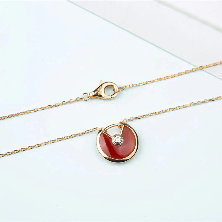 [Love More]AMULETTE GOLD CARNELIAN ONYX NECKLACE