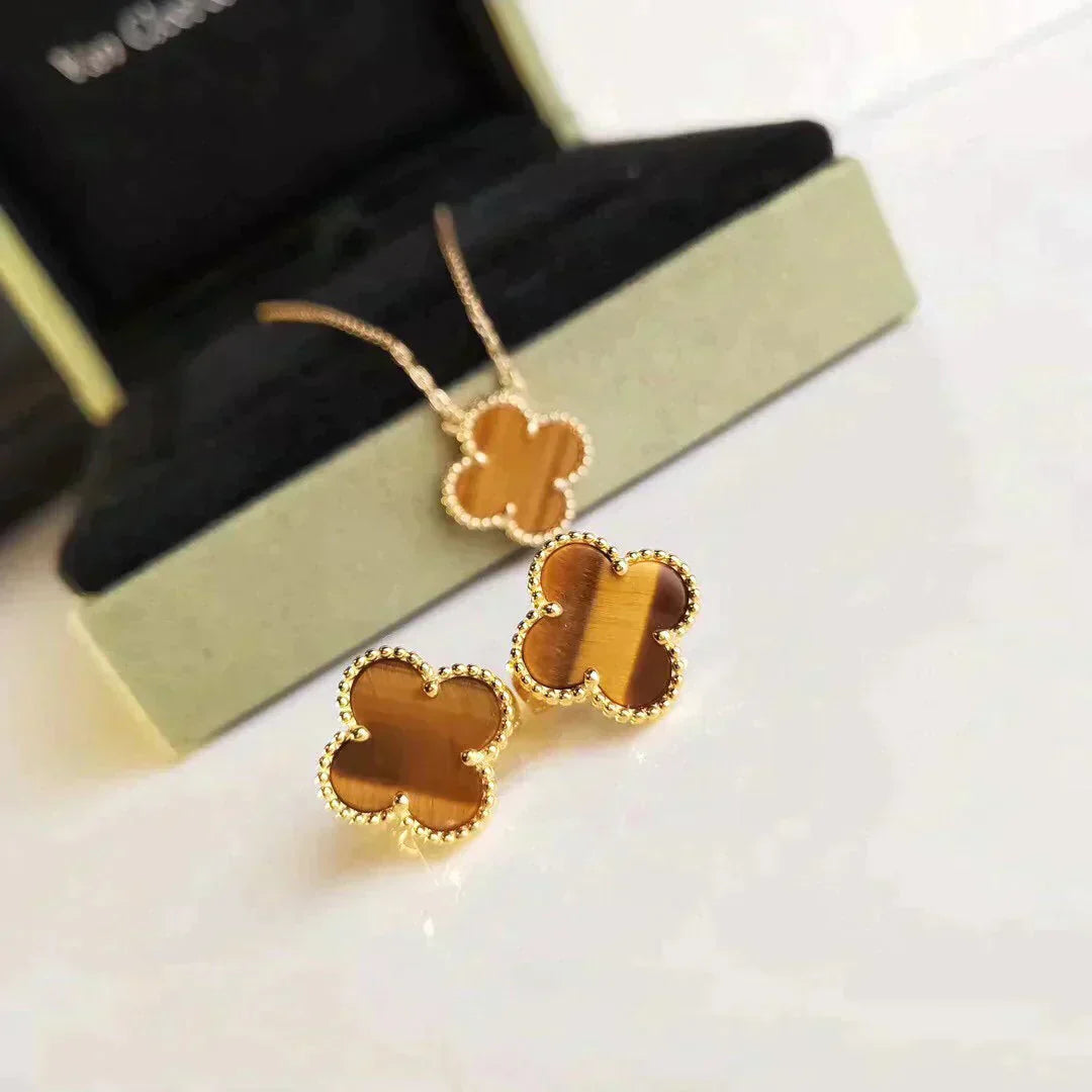 [Love More]CLOVER MEDIUM 1 MOTIFS TIGER EYE EARRINGS