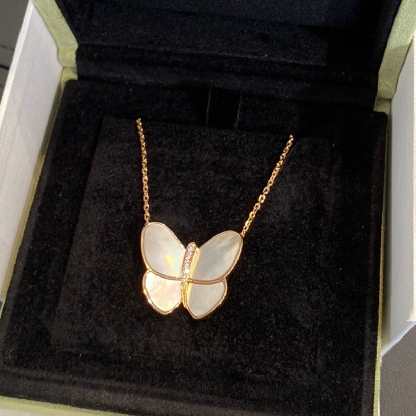 [Love More]BUTTERFLY GOLD MOP DIAMOND NECKLACE