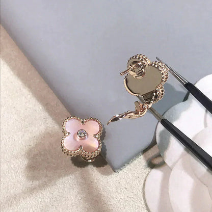 [Love More]CLOVER MEDIUM 1 MOTIFS  PINK MOP DIAMOND EARRINGS