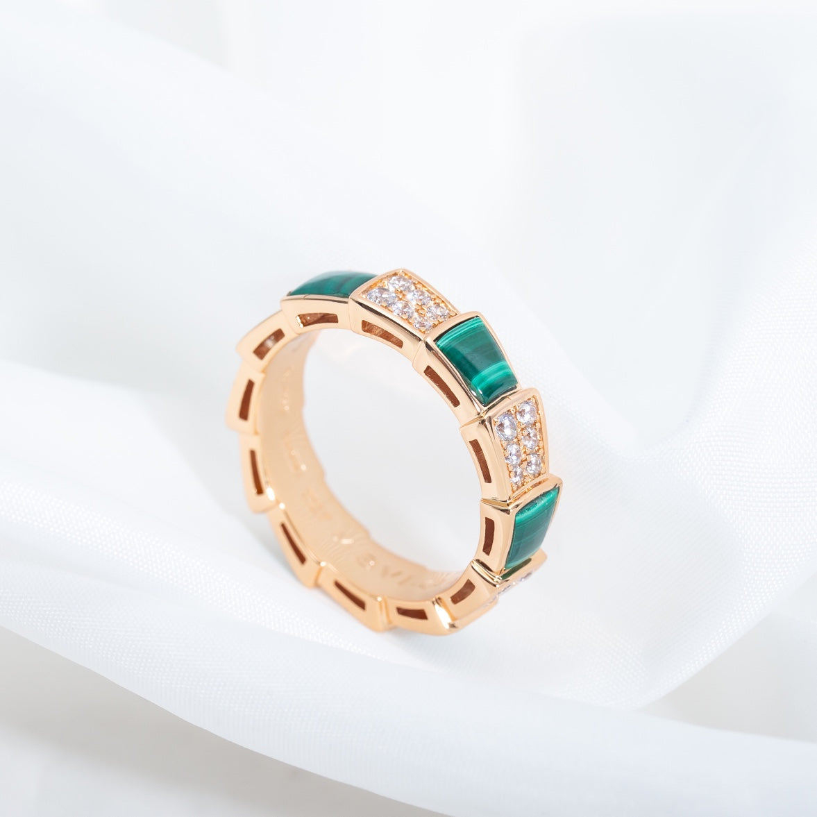 [Love More]SERPENTI RING PINK GOLD MALACHITE DIAMOND PAVED 4MM