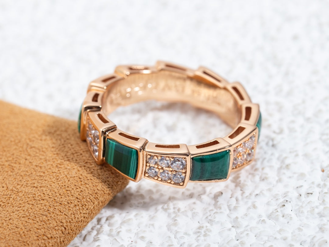 [Love More]SERPENTI RING PINK GOLD MALACHITE DIAMOND PAVED 4MM