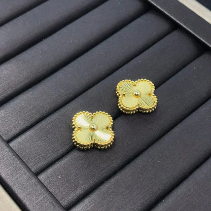 [Love More]CLOVER MINI 9.5MM LASER EARRINGS