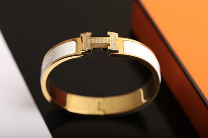 [Love More]H BRACELET GOLD DIAMOND