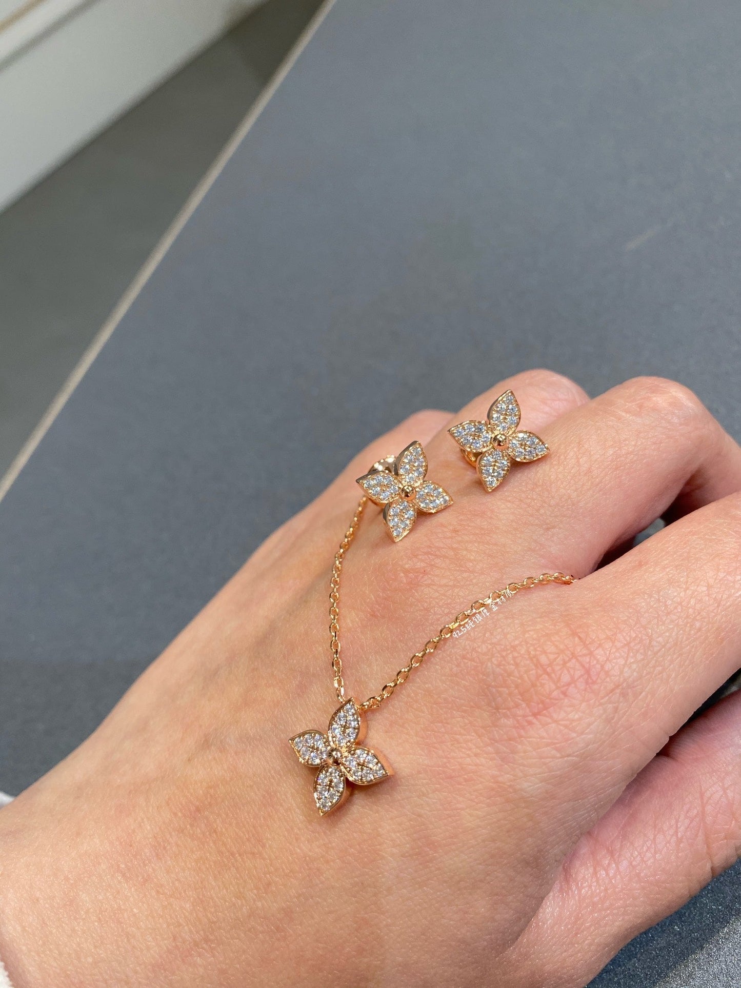 [Love More]STAR DIAMOND NECKALCE