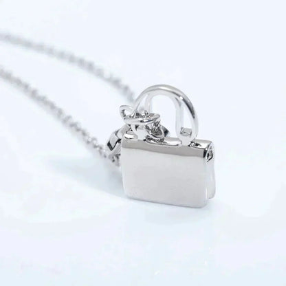 [Love More]AMULETTE PEDANT SILVER NECKLACE