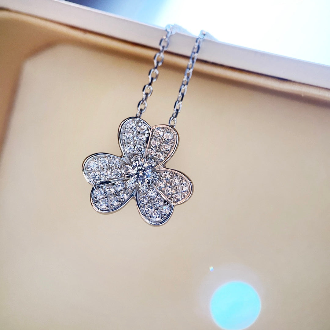 [Love More]CLOVER DIAMOND NECKLACE SILVER