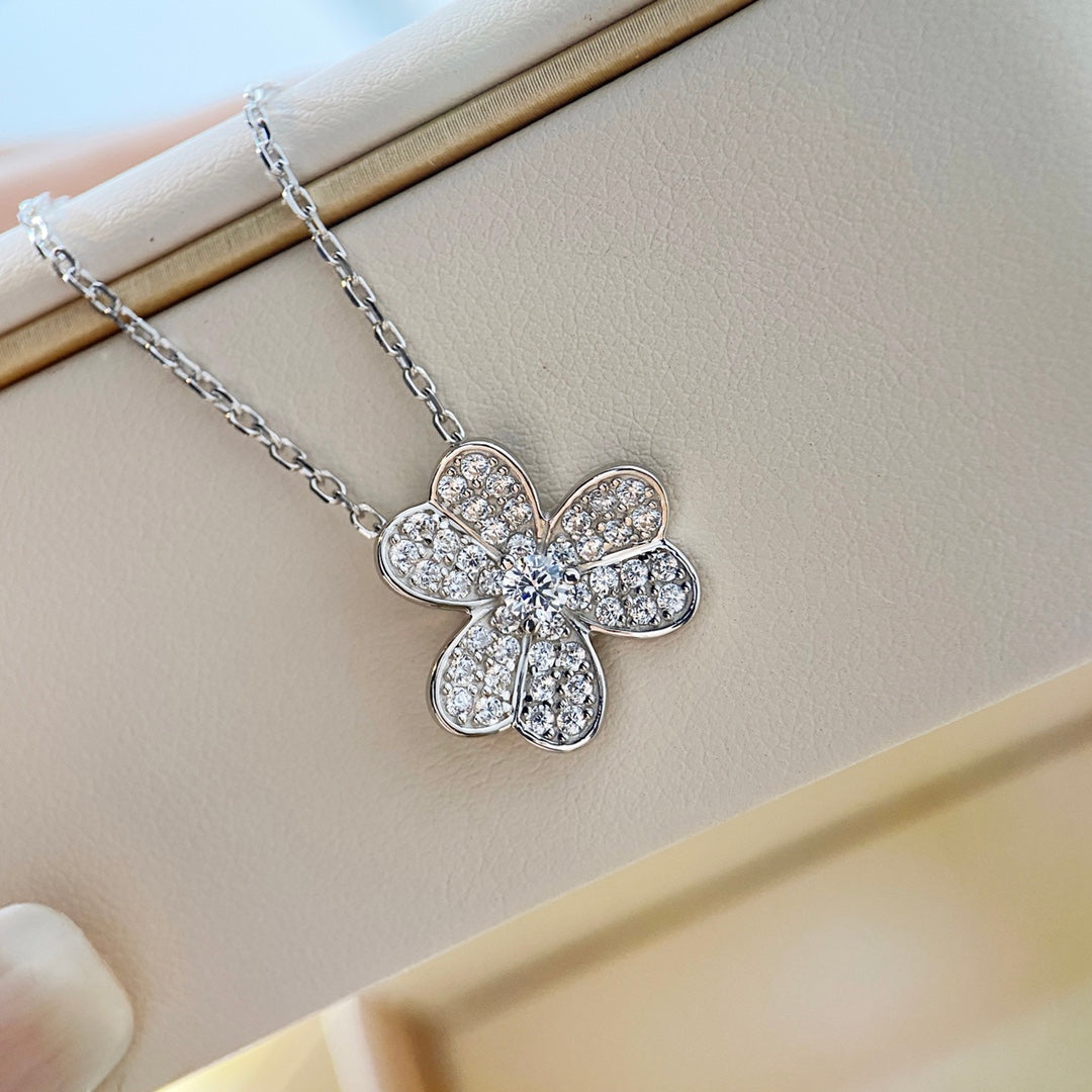 [Love More]CLOVER DIAMOND NECKLACE SILVER