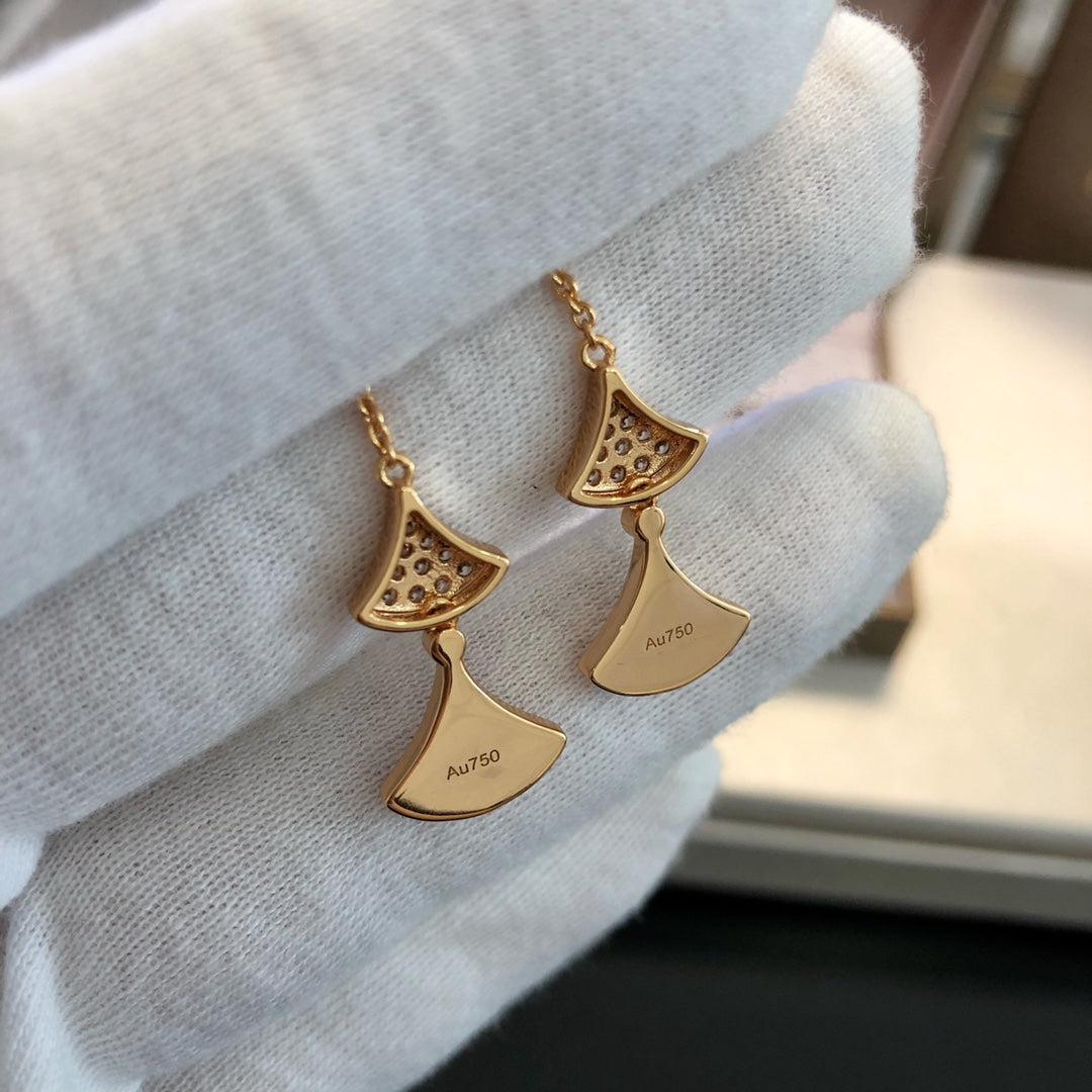 [Love More]DREAM EARRINGS 3 MOTIFS DIAMOND MOP PINK GOLD