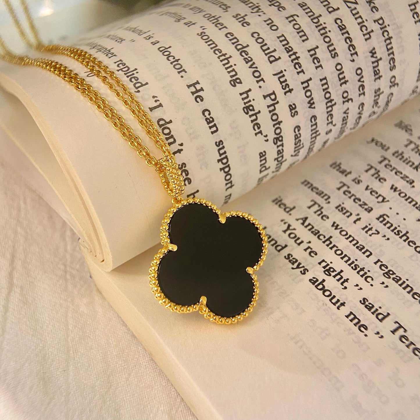 [Love More]CLOVER 25MM NECKLACE GOLD ONYX