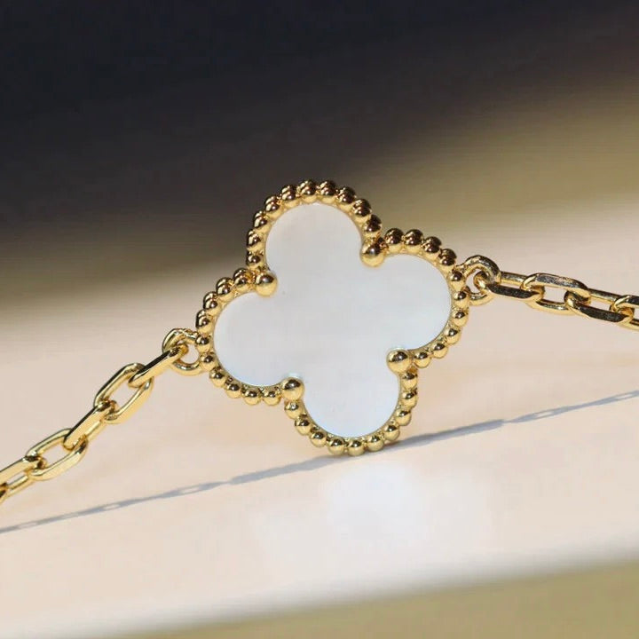 [Love More]CLOVER 20 MOTIFS WHITE MOP NECKLACE