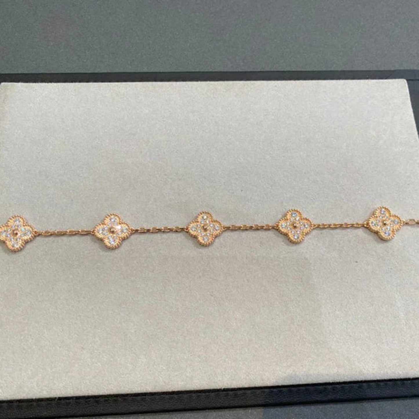 [Love More]CLOVER 5 MOTIFS  FULL DIAMOND BRACELET