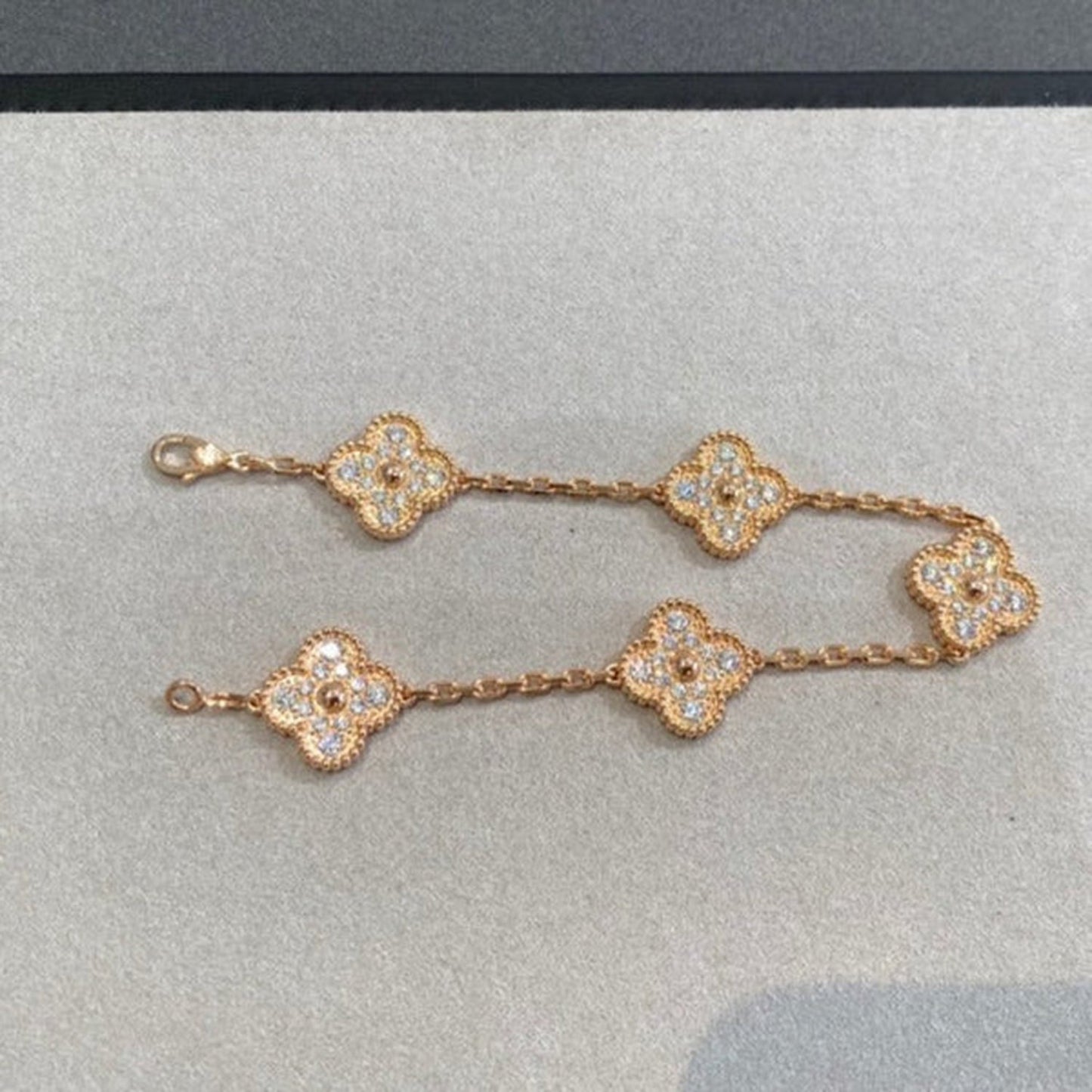 [Love More]CLOVER 5 MOTIFS  FULL DIAMOND BRACELET