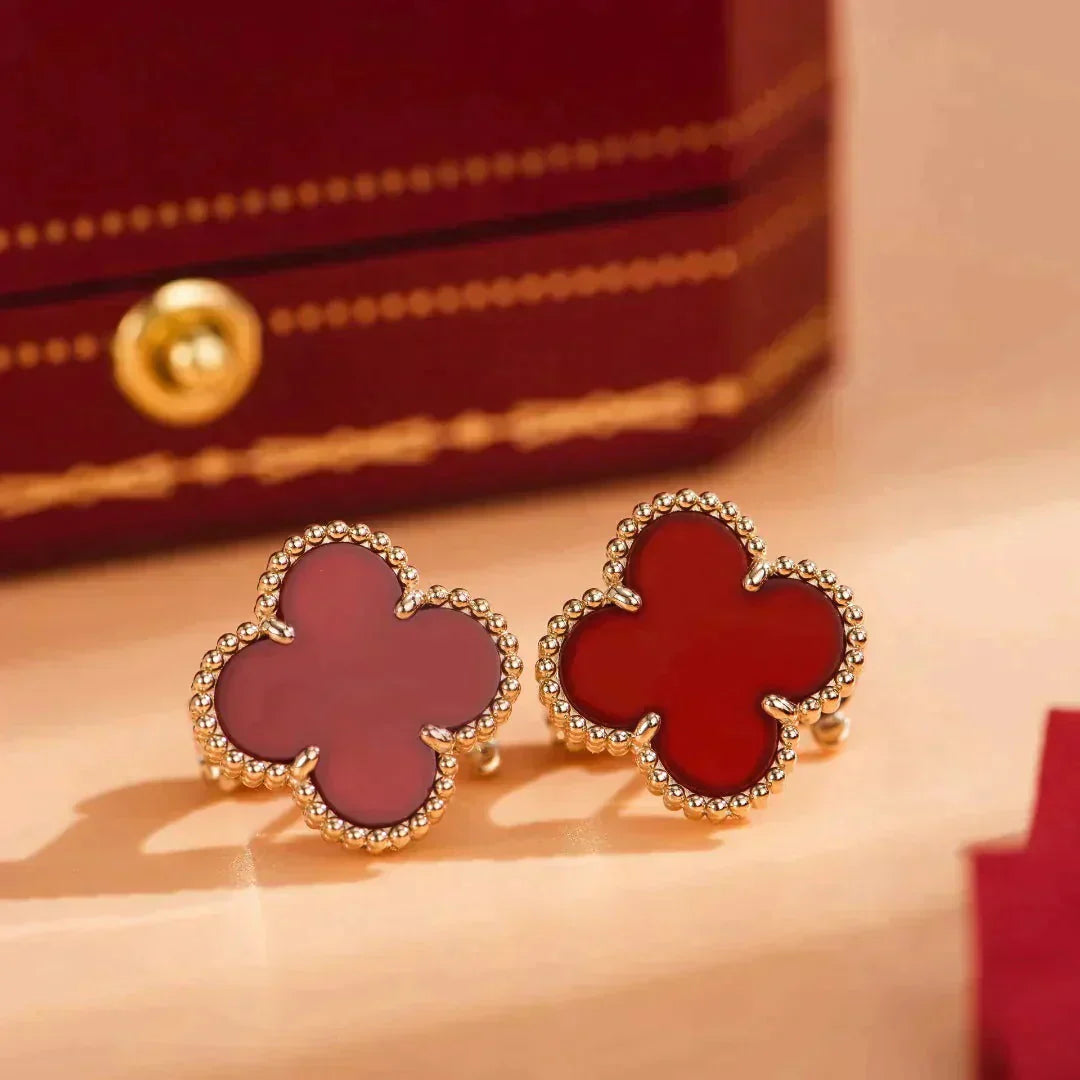 [Love More]CLOVER MEDIUM 1 MOTIFS CARNELIAN  EARRINGS