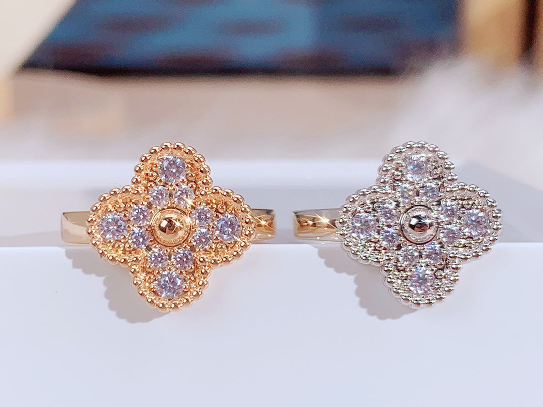 [Love More]CLOVER DIAMOND RING