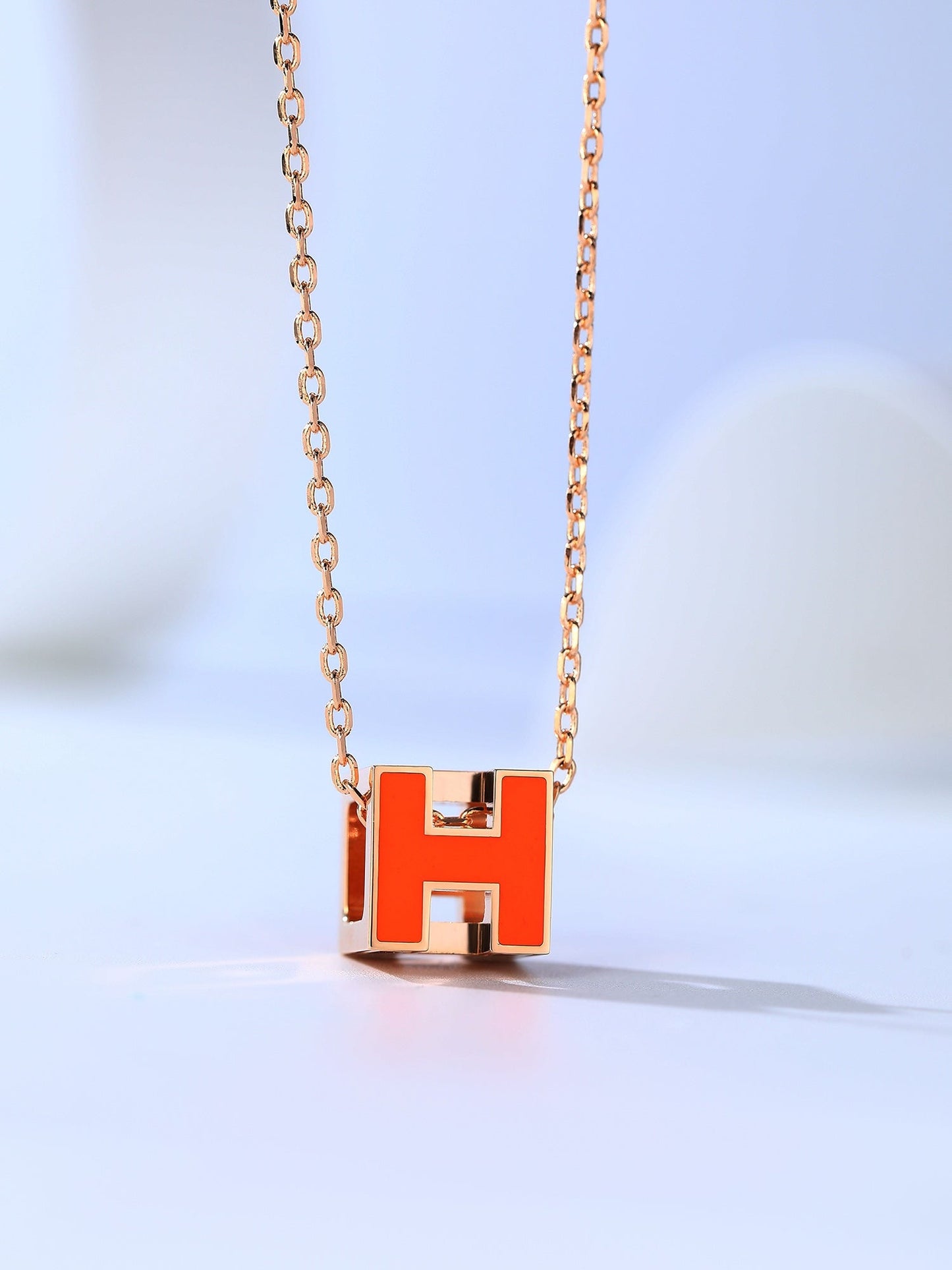 [Love More]H CAGE PINK GOLD NECKLACE