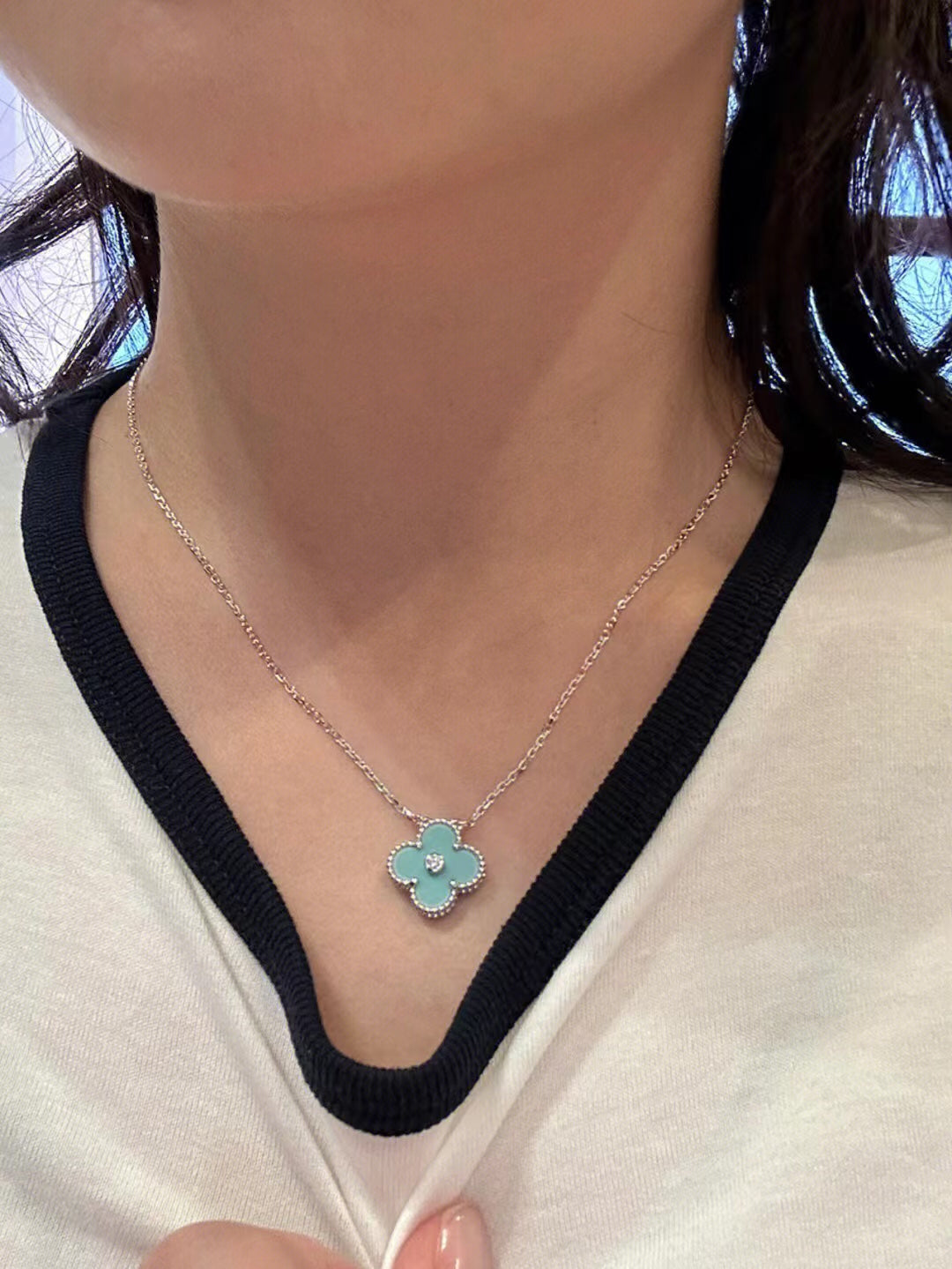 [Love More]CLOVER 1 DIAMOND LIGHT BLUE SILVER NECKLACE