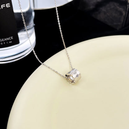 [Love More]BEE MINI PEDANT DIAMOND NECKLACE