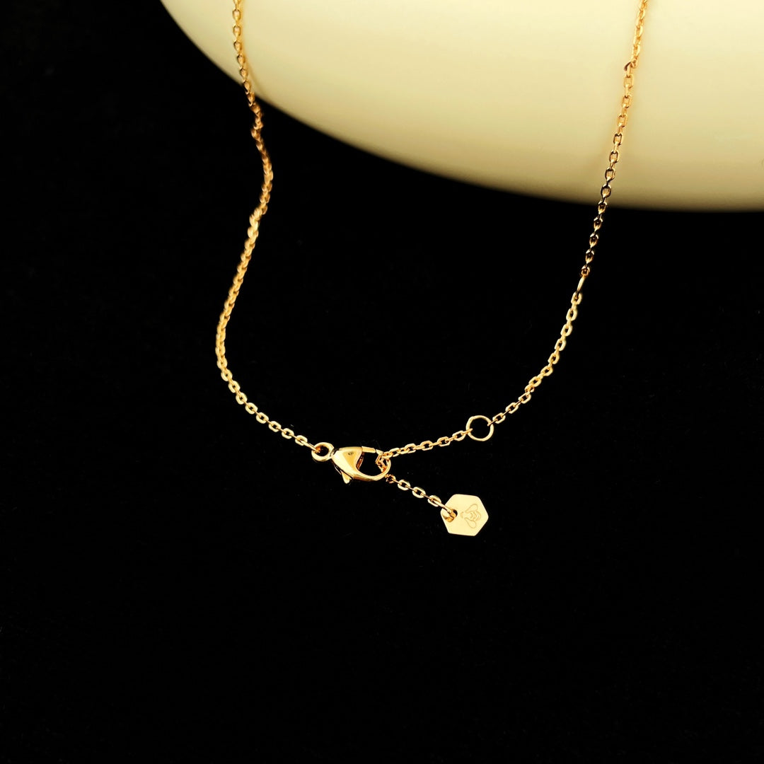 [Love More]BEE MINI PEDANT DIAMOND NECKLACE