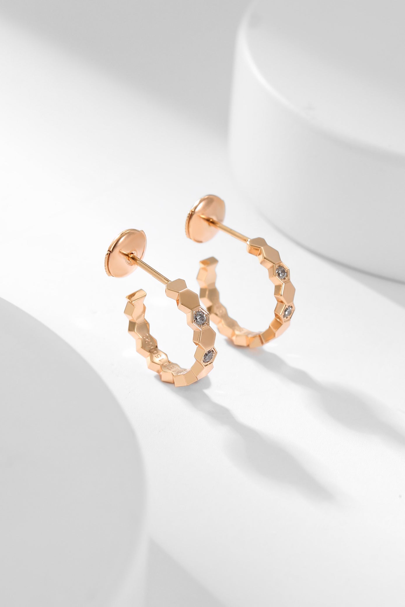 [Love More]BEE LOVE DIAMOND HOOP EARRINGS