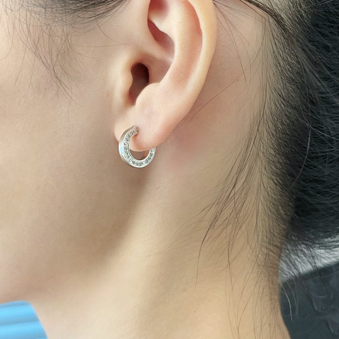 [Love More]LOVE DIAMOND EARRINGS