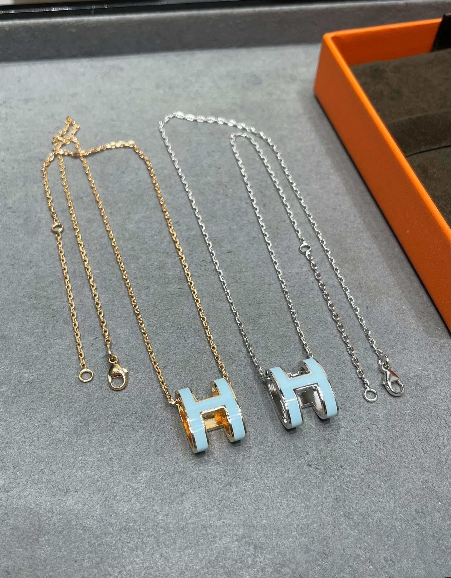 [Love More]POP H SKY BLUE NECKLACE