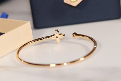 [Love More]IDYLLE GOLD OPEN BRACELET DIAMOND PAVED