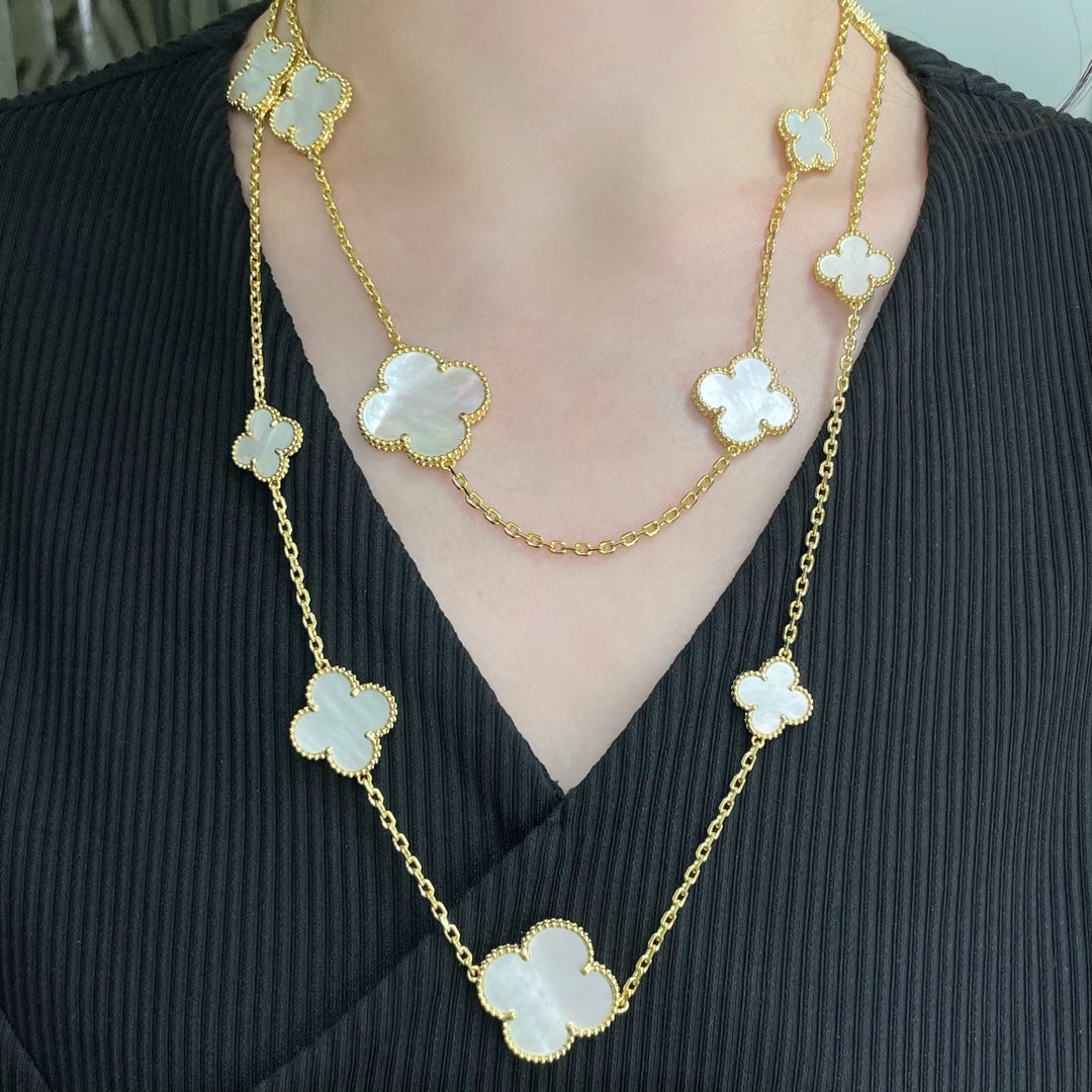 [Love More]CLOVER 16 MOTIF WHITE MOP GOLD NECKLACE