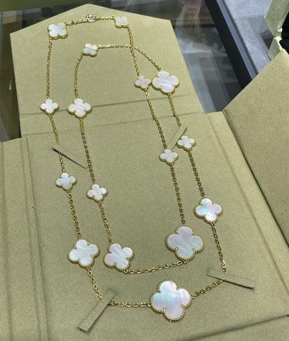 [Love More]CLOVER 16 MOTIF WHITE MOP GOLD NECKLACE