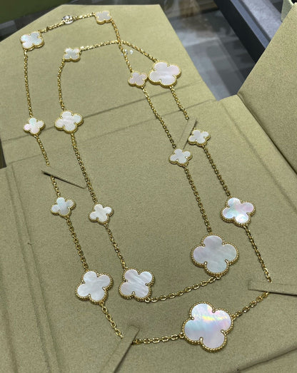 [Love More]CLOVER 16 MOTIF WHITE MOP GOLD NECKLACE