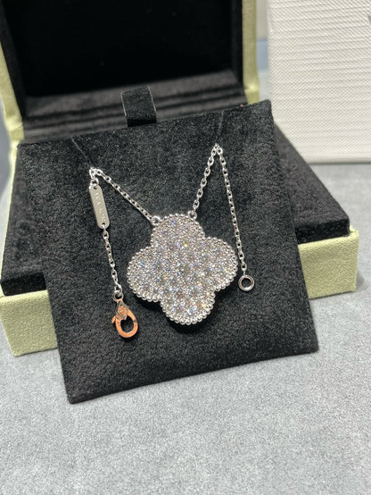 [Love More]CLOVER 25MM LARGE PENDANT DIAMOND PAVED SILVER NECKLACE