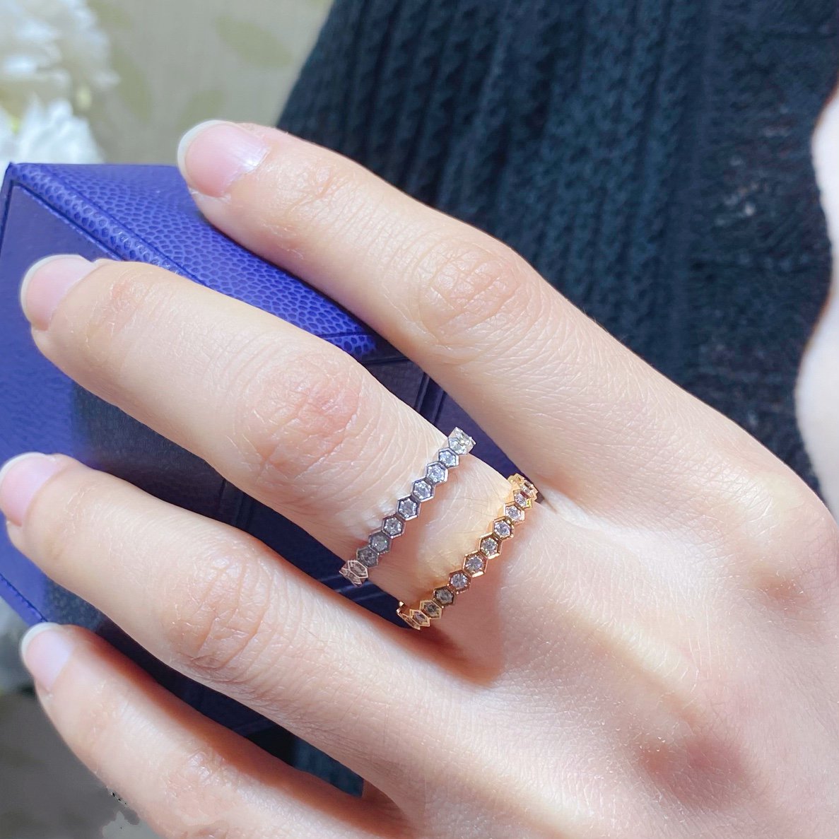 [Love More]BEE LOVE DIAMOND PAVED SMALL RING