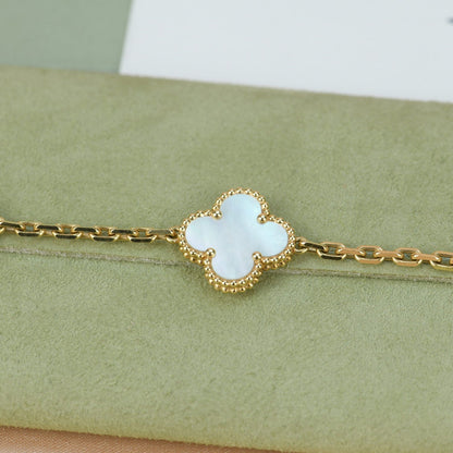 [Love More]CLOVER  5 MOTIF WHITE MOP BRACELET