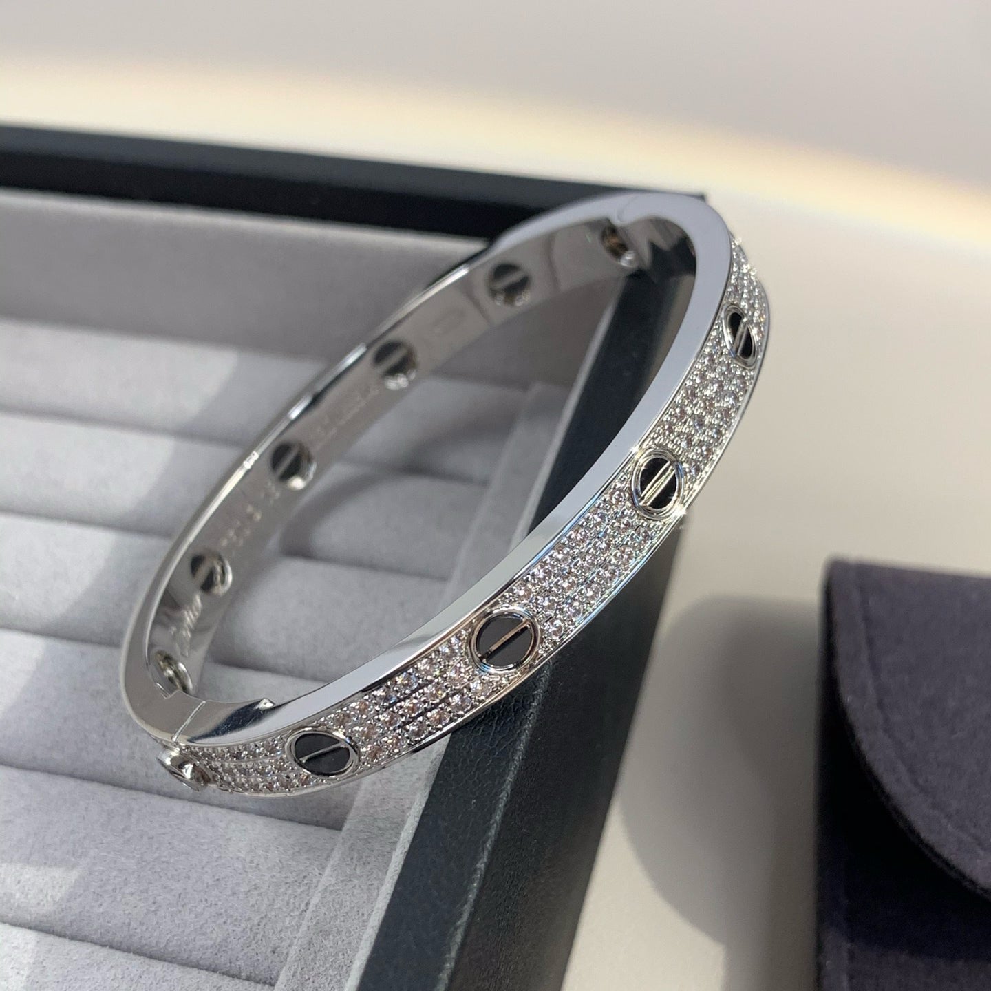 [Love More]LOVE BRACELET 6.1MM DIAMOND-PAVED CERAMIC