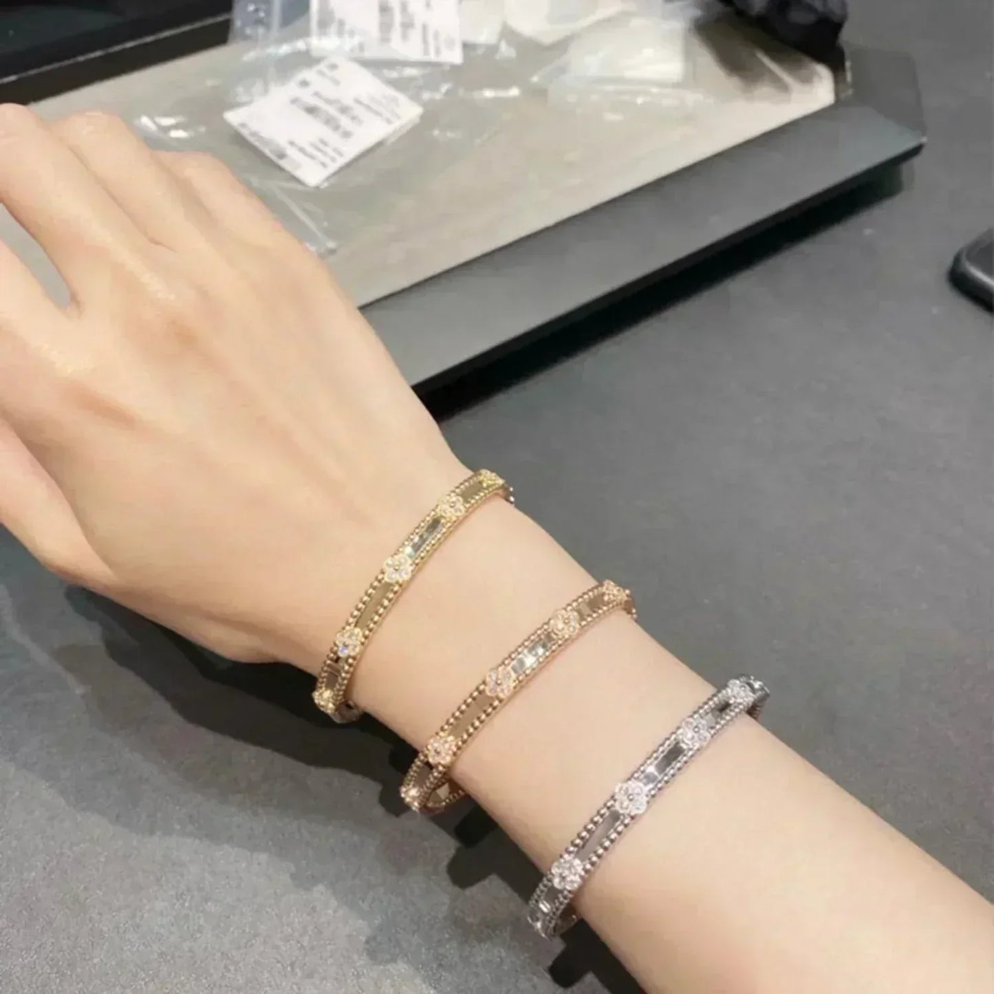 [Love More]CLOVER BRACELET 4MM DIAMONDS