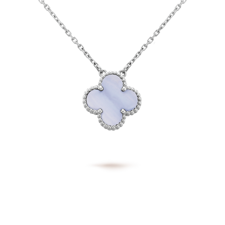 [Love More]CLOVER 15MM BLUE CHALCEDONY NECKLACE SILVER