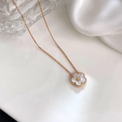 [Love More]LUCKY  WHITE MOP  PLUM BLOSSOM NECKLACE