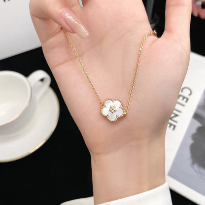 [Love More]LUCKY WHITE MOP PLUM BLOSSOM  BRACELET