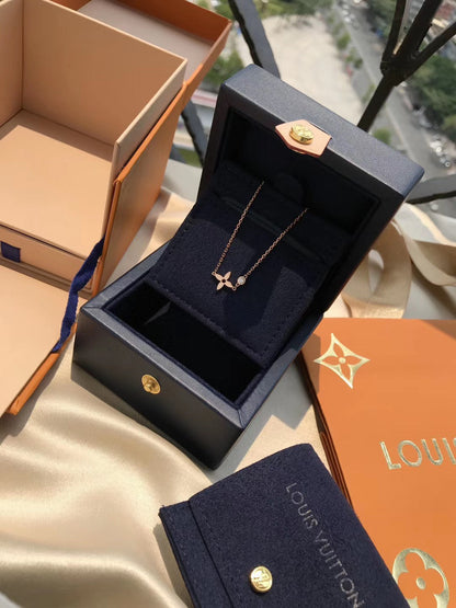 [Love More]BLOSSOM PENDANT PINK GOLD AND DIAMOND