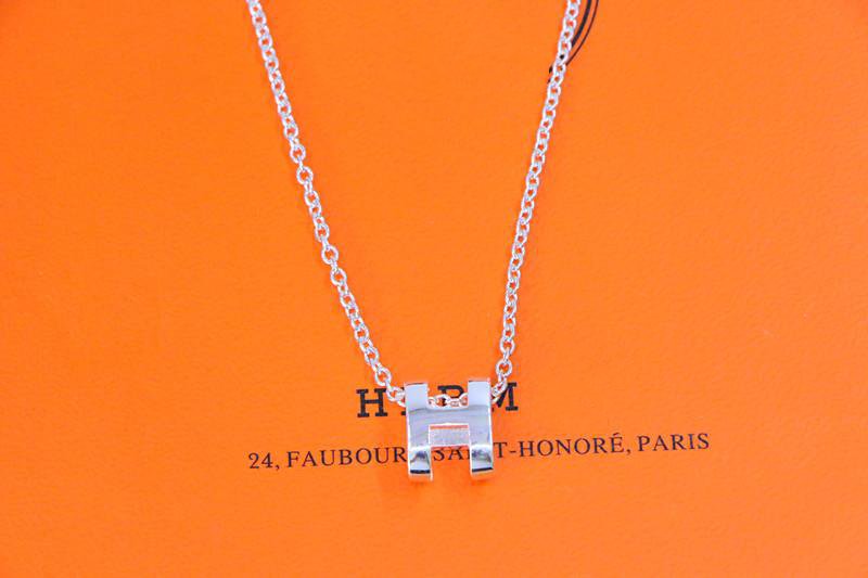 [Love More]HM NECKLACE H LETTER OVAL SERIES